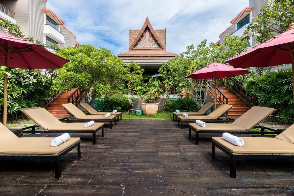 Ayrest Hua Hin Hotel Kültér fotó